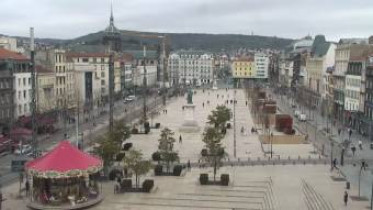 Obraz podglądu z kamery internetowej Clermont-Ferrand - Place Jaude